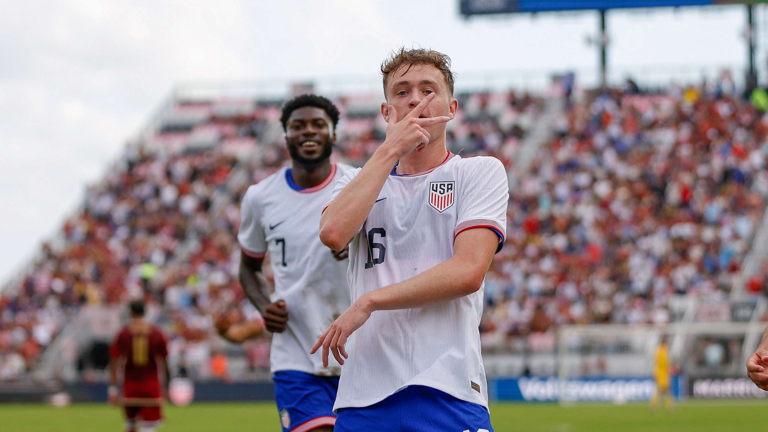 教练团队的 教练团队的